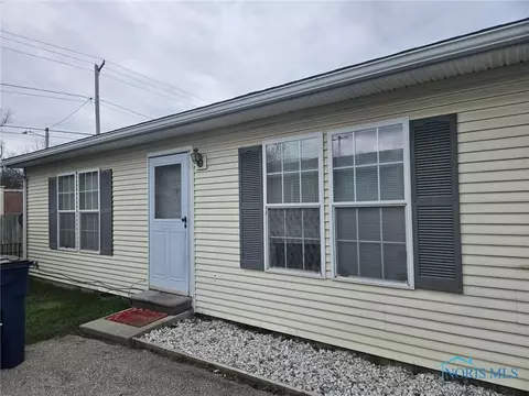 4611 Granite Ln, Toledo, OH 43615