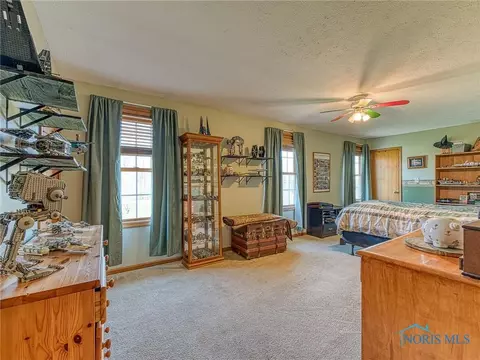 7130 Cedar Point Rd, Oregon, OH 43616 photo 20