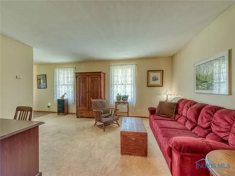 7130 Cedar Point Rd, Oregon, OH 43616 photo 5