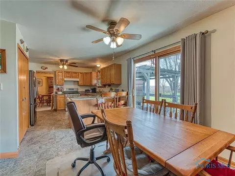 7130 Cedar Point Rd, Oregon, OH 43616 photo 12