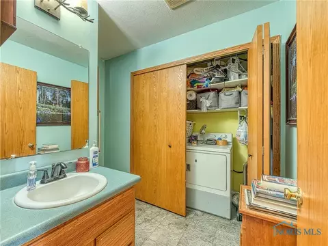 7130 Cedar Point Rd, Oregon, OH 43616 photo 18