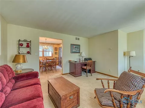 7130 Cedar Point Rd, Oregon, OH 43616 photo 4