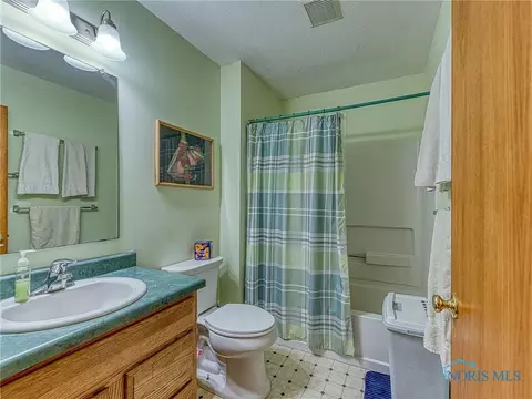 7130 Cedar Point Rd, Oregon, OH 43616 photo 23