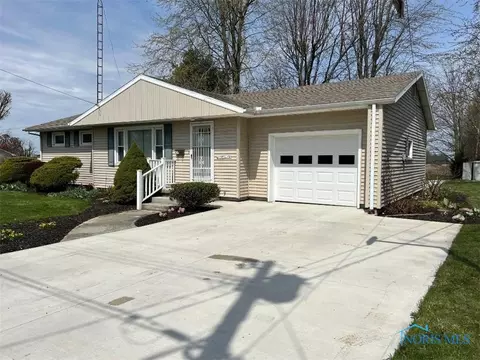 400 W Gage St, Forest, OH 45843 photo 3
