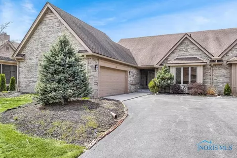 5423 N Citation Rd, Ottawa Hills, OH 43615