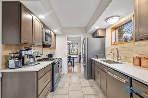 3909 Maxwell Rd, Toledo, OH 43613 photo 17
