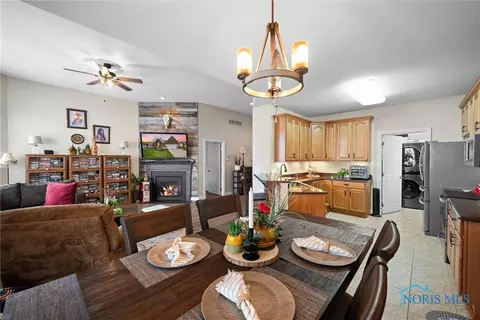 7316 Sloop Ct, Maumee, OH 43537 photo 13