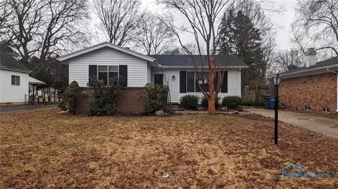 3513 Cedardale Ct, Toledo, OH 43623