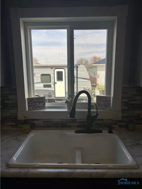 250 E Main St, Cairo, OH 45820 photo 9