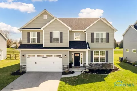 1007 Stoneleigh Rd, Perrysburg, OH 43551