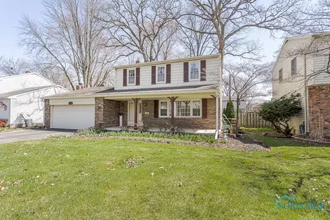 3762 Sylvanwood Dr, Sylvania, OH 43560