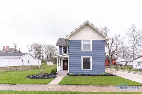 24269 W 2nd St, Grand Rapids, OH 43522