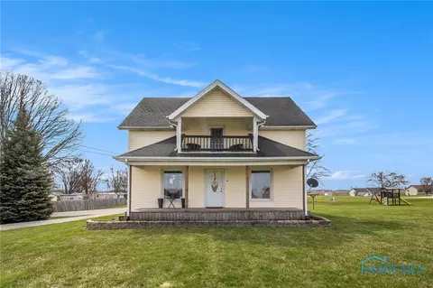 709 W Indiana St, Edon, OH 43518 photo 2