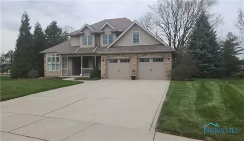 8126 Trent Lock Dr, Waterville, OH 43566