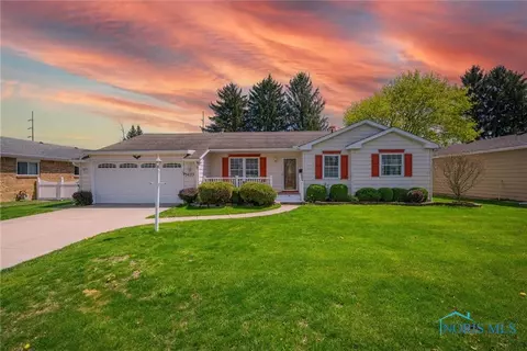 3633 Greenlawn Ct, Toledo, OH 43614