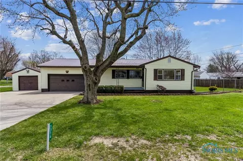 1314 Stoner Rd, Fostoria, OH 44830