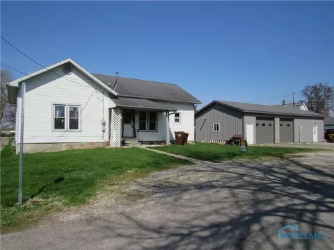 104 S Summit St, Edon, OH 43518