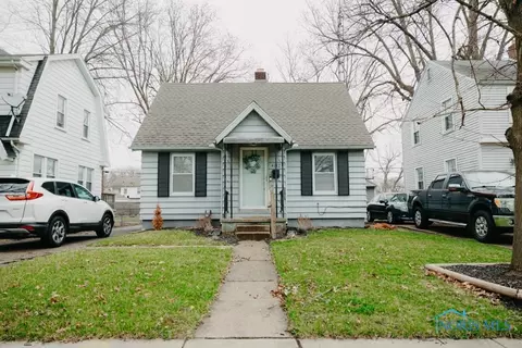 4112 Garrison Rd, Toledo, OH 43613
