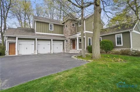 2 Stableside, Ottawa Hills, OH 43615