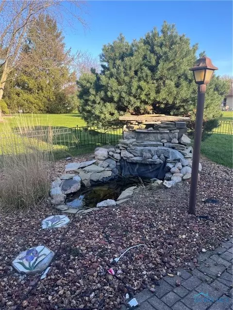 917 Wesley Ave, Bryan, OH 43506 photo 11