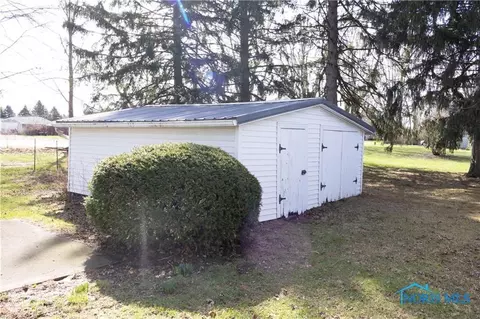 306 Lincoln St, Lyons, OH 43533 photo 9