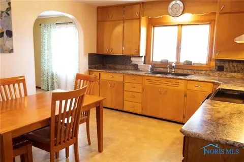306 Lincoln St, Lyons, OH 43533 photo 24