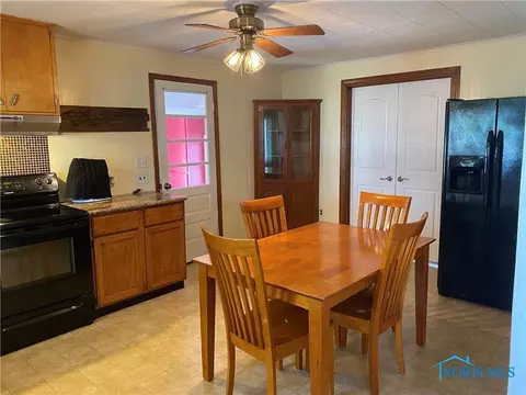 306 Lincoln St, Lyons, OH 43533 photo 23