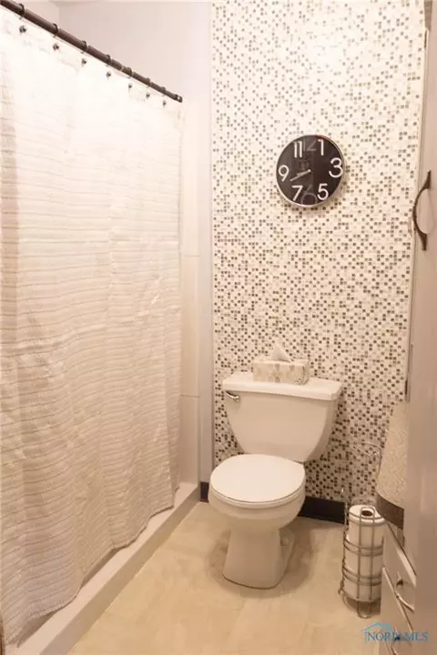 306 Lincoln St, Lyons, OH 43533 photo 14