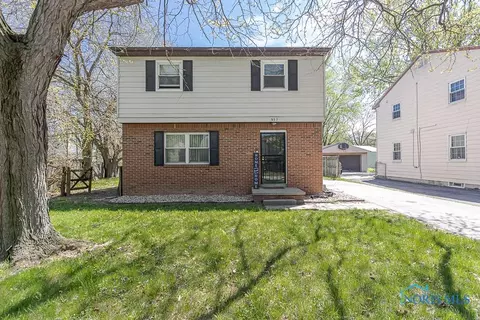 853 Circleview Dr, Toledo, OH 43615