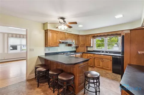 325 Park St, Bryan, OH 43506 photo 13