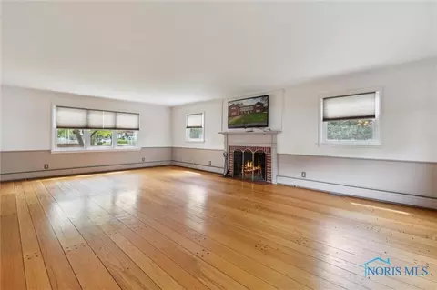 325 Park St, Bryan, OH 43506 photo 6