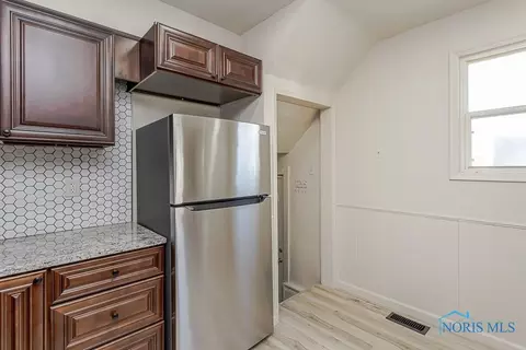 822 Wright Ave, Toledo, OH 43609 photo 12