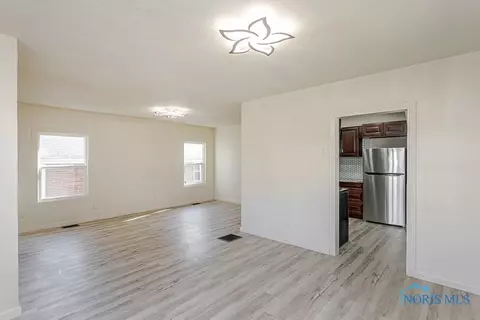 822 Wright Ave, Toledo, OH 43609 photo 8