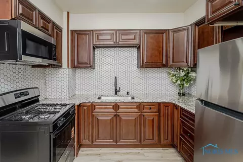 822 Wright Ave, Toledo, OH 43609 photo 10