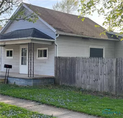 428 S Williams St, Bryan, OH 43506 photo 2