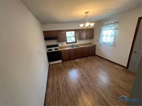 428 S Williams St, Bryan, OH 43506 photo 9