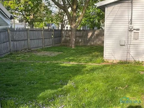 428 S Williams St, Bryan, OH 43506 photo 3