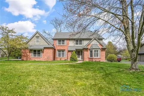 2850 Secretariat Rd, Ottawa Hills, OH 43615