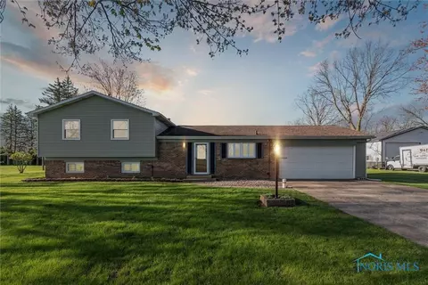 16-485 County Road R, Napoleon, OH 43545