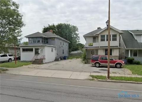 1327 W Sylvania Ave, Toledo, OH 43612
