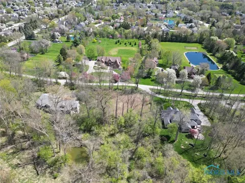 7909 Brint Rd, Sylvania, OH 43560