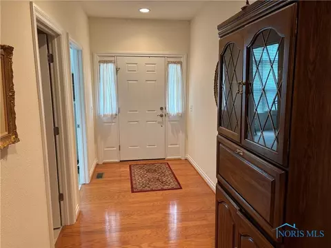 7317 Sloop Ct, Maumee, OH 43537 photo 9