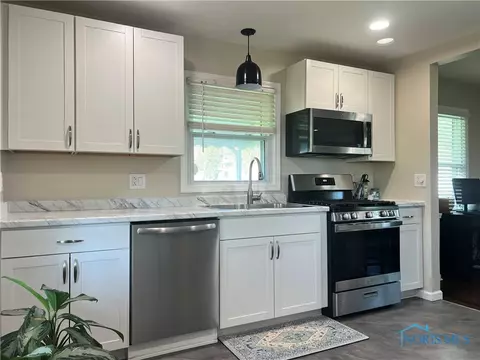 140 E Davis St, Tiffin, OH 44883 photo 7