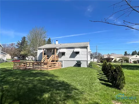 140 E Davis St, Tiffin, OH 44883 photo 3