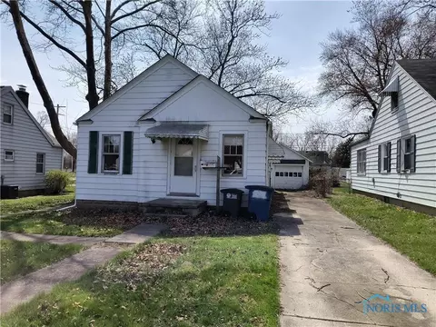 1750 Watkins Dr, Toledo, OH 43614