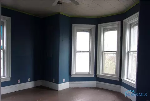109 S Davis St, Forest, OH 45843 photo 3