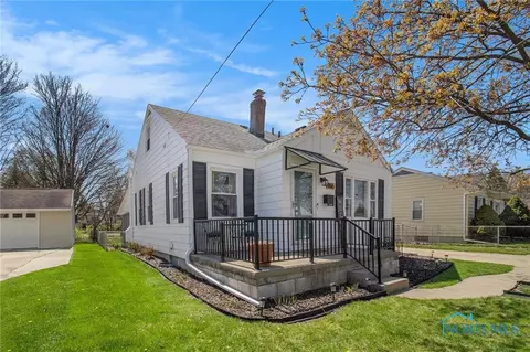 906 Seventh St, Maumee, OH 43537