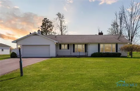 7964 W Stump Rd, Oak Harbor, OH 43449