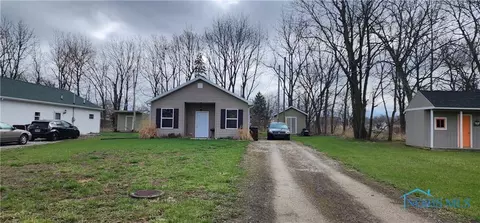 39 Lewis St, Tiffin, OH 44883