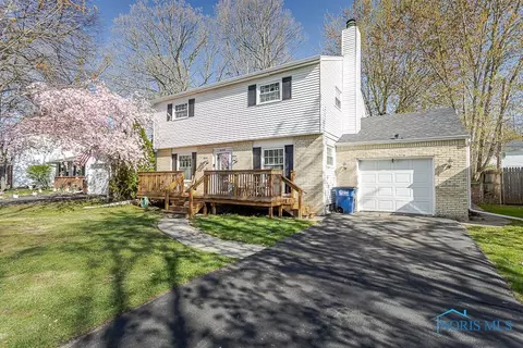 4128 Oak Crest Rd, Toledo, OH 43623